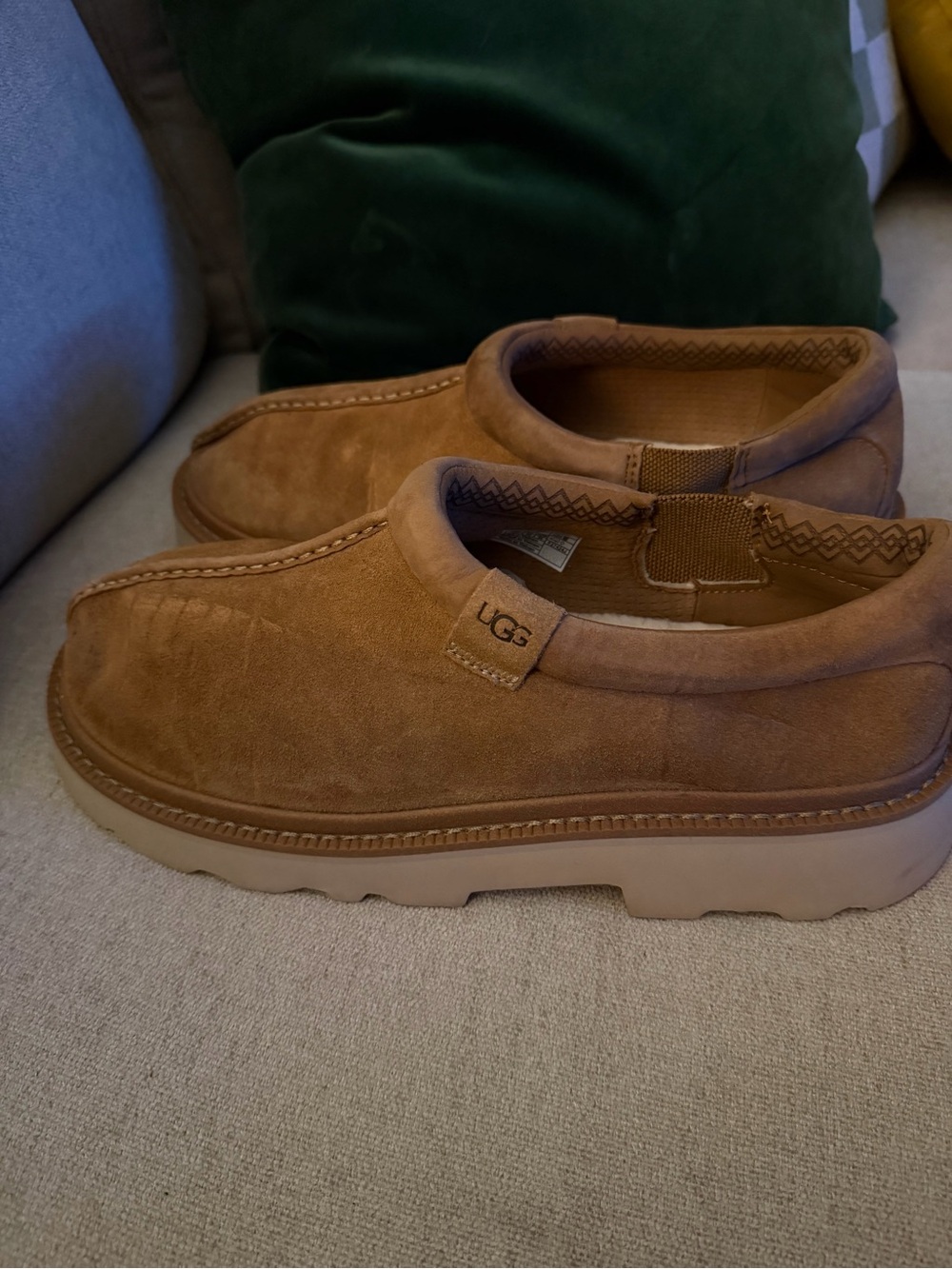 UGG Tasman Lug men’s 12 EUC brown chestnut slip on slippers fur $145